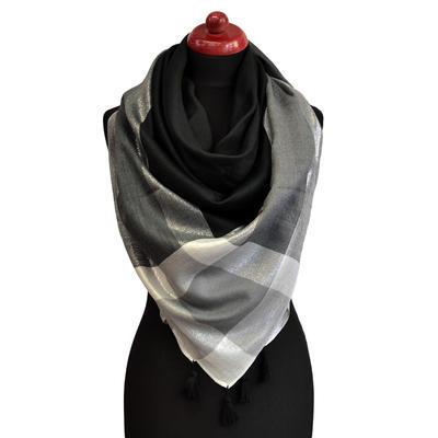 Velký šátek - černobílá lesklá kostka II - 1