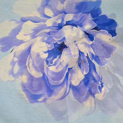 Šála vzdušná - modrá s květy - 2