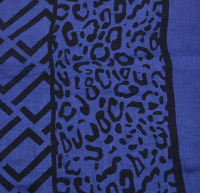 Tunelová šála 69tu007-30.70- modročerná s leopardím a geometrickým vzorem - 2